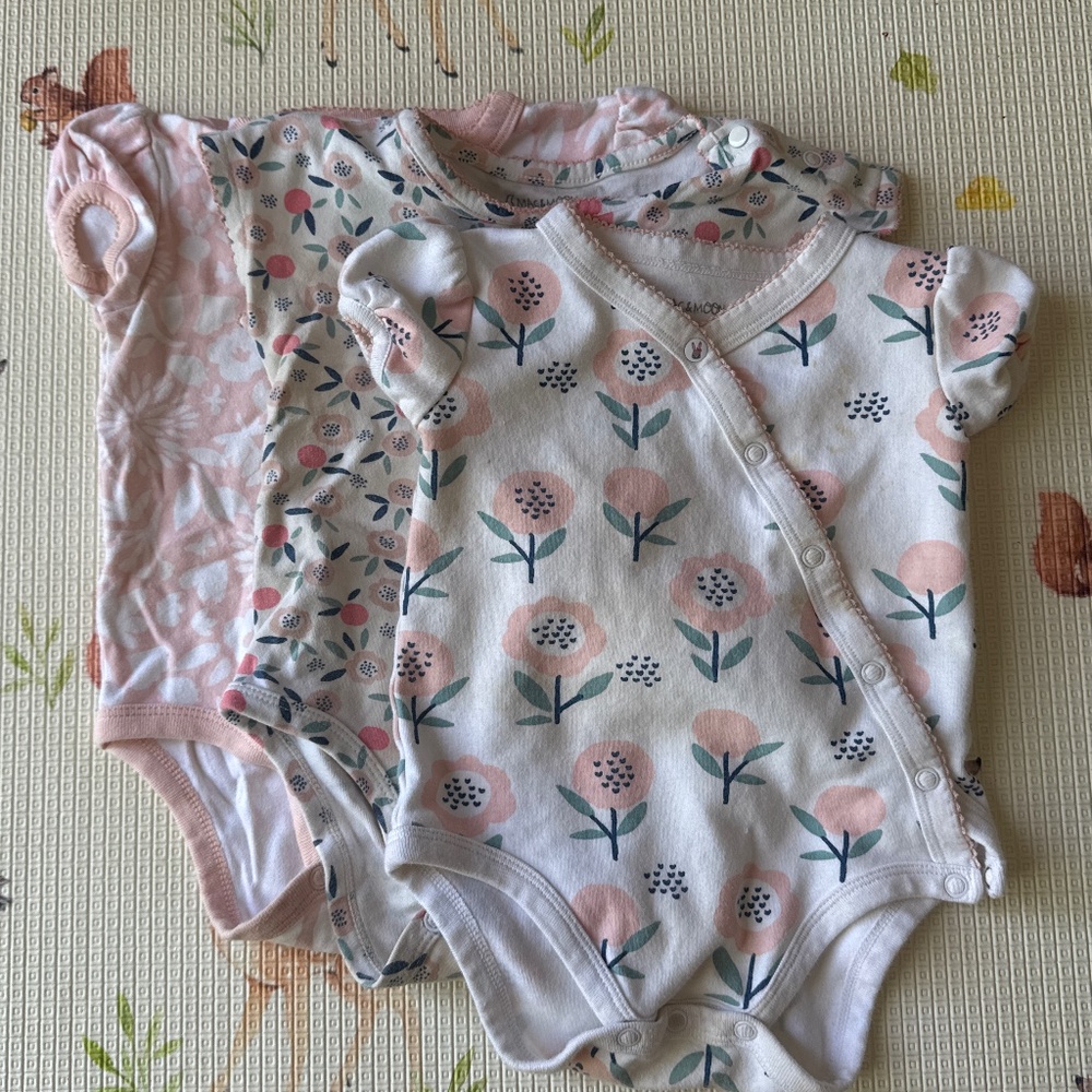 3 Mac & Moon Bodysuits